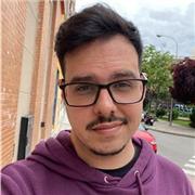 Puedo ayudar con el inglés ya que he trabajado de auxiliar de vuelo en una compañía extranjera