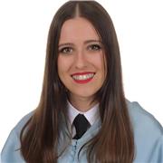 Profesora preparadora de exámenes oficiales de Cambridge y Aptis desde 2019 en academias