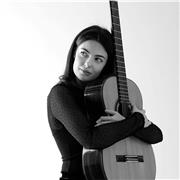 Insegnante di chitarra impartisce lezioni a Tivoli