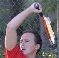 Profesional tenis por todos los niveles. hablo italiano, español, inglés y francés
