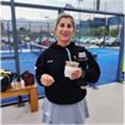 Clases presenciales de Padel y Artes visuales: Plástica y clases on line de Marketing