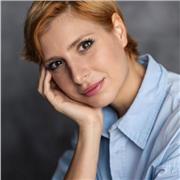 Lezioni di
Dizione italiana,
Grammatica italiana,
Letteratura italiana
e materie umanistiche.