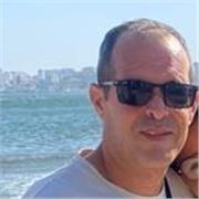 Ancien professeur d’anglais et actuellement directeur de projet, je donne des cours particuliers en Maths, Francais et Anglais