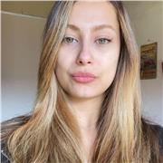 ¡Hola! Soy Paz, profe de inglés apasionada y con mucha energía