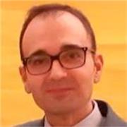 Profesional de la docencia altamente versátil, enfocado en la enseñanza de las nuevas tecnologías y las ciencias.