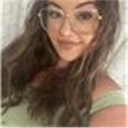 Me defino como profesora responsable y paciente; doy clases particulares personalizadas a niños y adolescentes, adaptando contenid