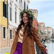 Offro lezioni private di inglese dai bambini agli adulti, con partenza da qualsiasi livello! Sono in possesso di un C1 riconosciuto dalla certificazione IELTS