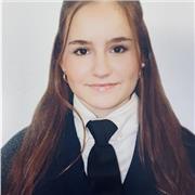 Profesora de matemáticas y ciencias naturales para niños de primaria