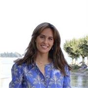 Profesora titulada de Alemán, Inglés, Estudios de Traducción y Lingüística con pasión por la docencia y 10 años de experiencia. 