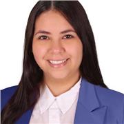 Instructor de español dirigido a niños y niñas