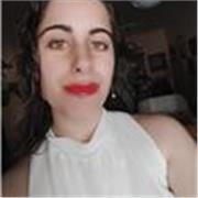 Profesora que imparte clases de redacción y Lengua Castellana