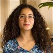 Étudiante tunisienne à Paris, l'arabe est ma langue maternelle. J'accompagne les débutants dans leurs premiers pas en arabe. 