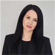 Psychology graduate offering personalized and engaging psychology lessons 