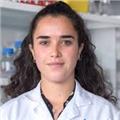 Soy doctora en bioquímica y tengo experiencia explicando conceptos de biología, química, genética... en inglés y en castellano!