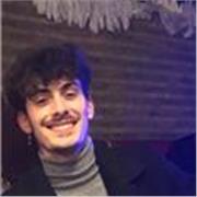 sono andrea, laureato in lettere e filosofia, curriculum moderno