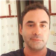 Soy dinamico , persistente y me encantan los idiomas.