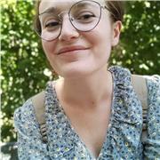 Laureata in Lettere Classiche offre ripetizioni di Greco, Latino, Italiano, Storia, Geografia per ragazzi delle medie e delle superiori e aiuto compiti per bambini delle elementari