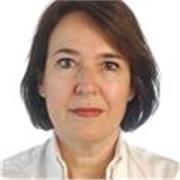 Signora diplomata si offre come aiuto compiti