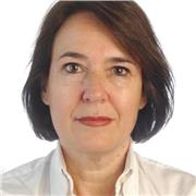 Signora diplomata si offre come aiuto compiti