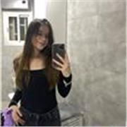 Soy una chica paciente que ofrece clases de repaso general de primaria en Barcelona. Me adapto a cada niño para que aprenda cómodo