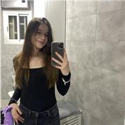 Soy una chica paciente que ofrece clases de repaso general de primaria en Barcelona. Me adapto a cada niño para que aprenda cómodo