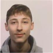 Studente diplomato al liceo scientifico da ripetizioni di matematica e fisica per ragazzi delle medie e superiori