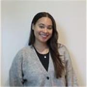Native English speaker with experience teaching adults and kids.