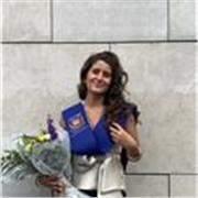 Graduada en Matemáticas ofrece clases a todos los niveles