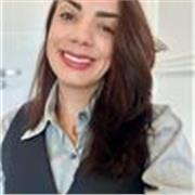 Professora de inglês com experiência internacional na Austrália, EUA e voluntariado na Ásia