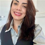 Professora de inglês com experiência internacional na Austrália, EUA e voluntariado na Ásia