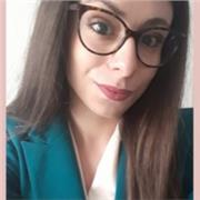 Infermiera specializzata offre lezioni per esami universitari di infermieristica