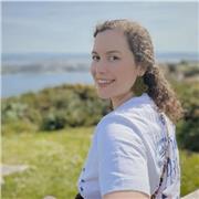 Periodista imparte clases para bachillerato de ciencias sociales