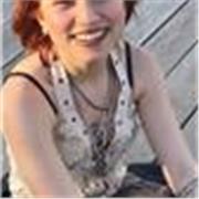 Livello di inglese avanzato, diplomata al liceo delle scienze umane e frequentante l’università Federico II, aiuto i bambini.