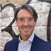 Ingegnere e Mental Coach
Insegno matematica, geometria, scienze e fisica.
Mi puoi trovare a Milano e Online.
Esperienza di 21 anni