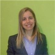Profesora de ciencias, especializada en todo lo relacionado con las ciencias naturales y también en ciencias de datos.