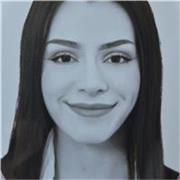 Docente de ciencias de la educación y ciencias sociales; especializada en educación superior