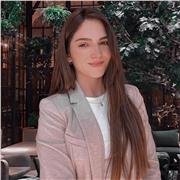 Profesora de español para niños, adolescentes y adultos.