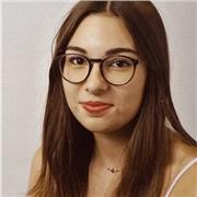 Professeure de mathématiques niveau primaire et collège offre des cours en ligne.