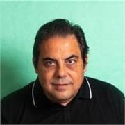 Soy Realizador de Audiovisuales y Espectáculos, mis clases se dirigen tanto a quien quiera saber como grabarse en video,o más.