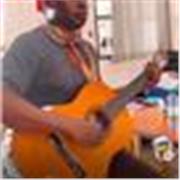 Confident Guitar Lessons Online for Beginners and Experienced Players with 20+ Years of Expertise