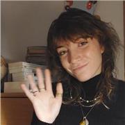 Professeure particulière de français pour élèves de collège de lycée et de licence. Actuellement en master 1 de Lettres et arts