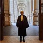 Se hai bisogno di aiuto per le materie giuridiche, ti aspetto!
