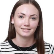 Étudiante, avec mes expériences je serais être diplomate et pédagogue avec les élèves pour leur apprendre et les aider au maximum