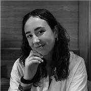 Profesora imparte clases de repaso