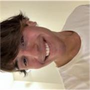 Studente di medicina al terzo anno alla sapienza, disponibilissimo con gli orari e automunito sia di device per videolezioni