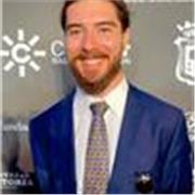 Profesor de español/inglés/alemán para estudiantes de primaria y secundaria. Clases orientadas a turistas para facilitar su estancia en países extranjeros.