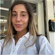 Dinámica y disciplinada. A niños de primaria y secundaria 