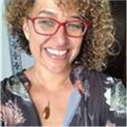 English coach with marketing experience  and business expertise.
