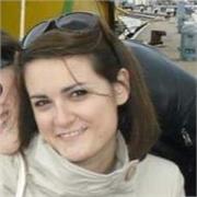 Insegnante di materie storico-letterarie e filosofia, impartisce lezioni a ragazzi di scuola media e di scuola superiore. Recupero debiti scolastici