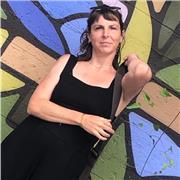 Enseignante titulaire du DAEFLE, je crée pour vous un programme selon vos objectifs, personnels ou professionnels.